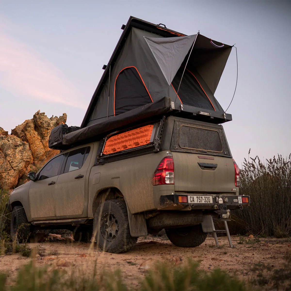 hard-shell-roof-top-tent-camper-for-car-roof-top-tent-rooftop-tent