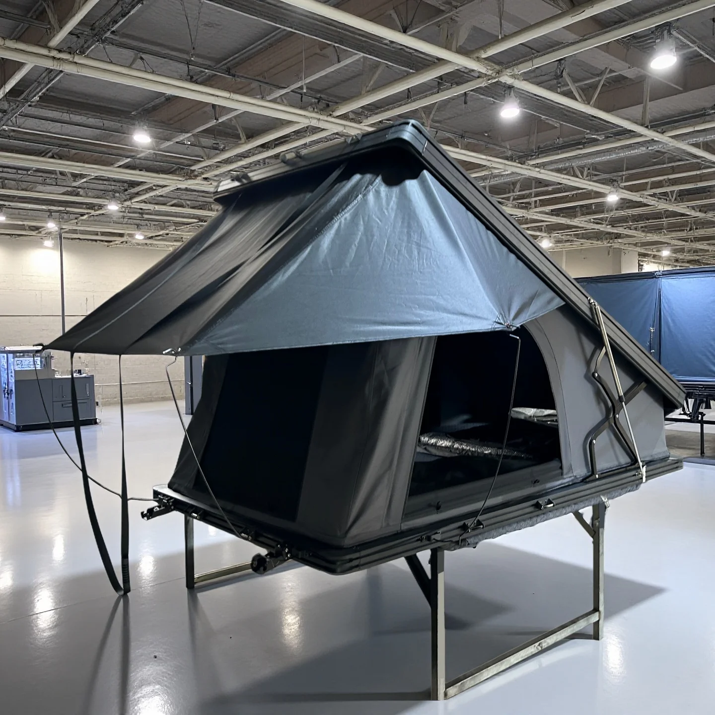 Aluminum Shell Roof Top Tent with 320g Polyester Cotton and Waterproof >3000 mm for 2-3 Person Camping