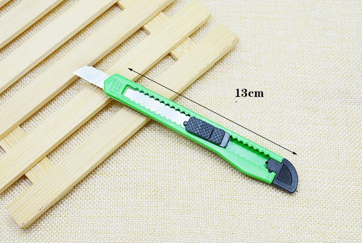 Оптовая продажа, хорошая цена, Модный популярный высококачественный Мини-нож с пластиковой ручкой, безопасный нож