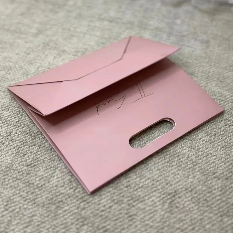 Custom Design Biodegradable Paper Shopping Bag Gift Bag With Die Cut Handle for Clothing Shop