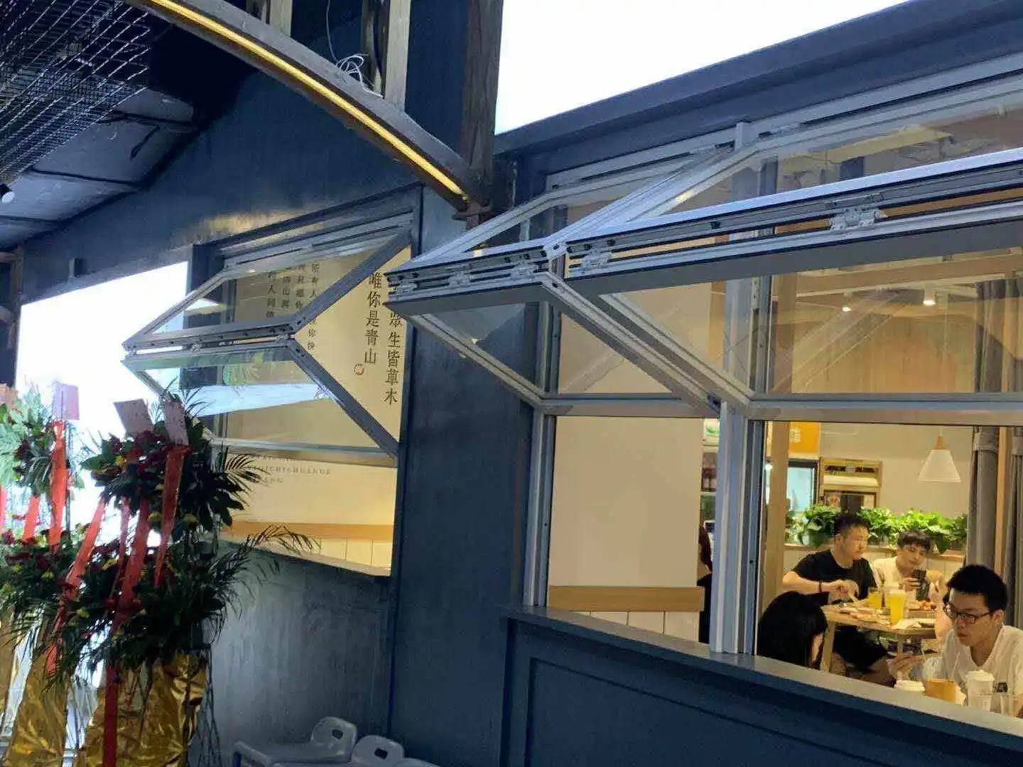 Customized Sliding Aluminium Bi Windows Aluminum Folding up Window