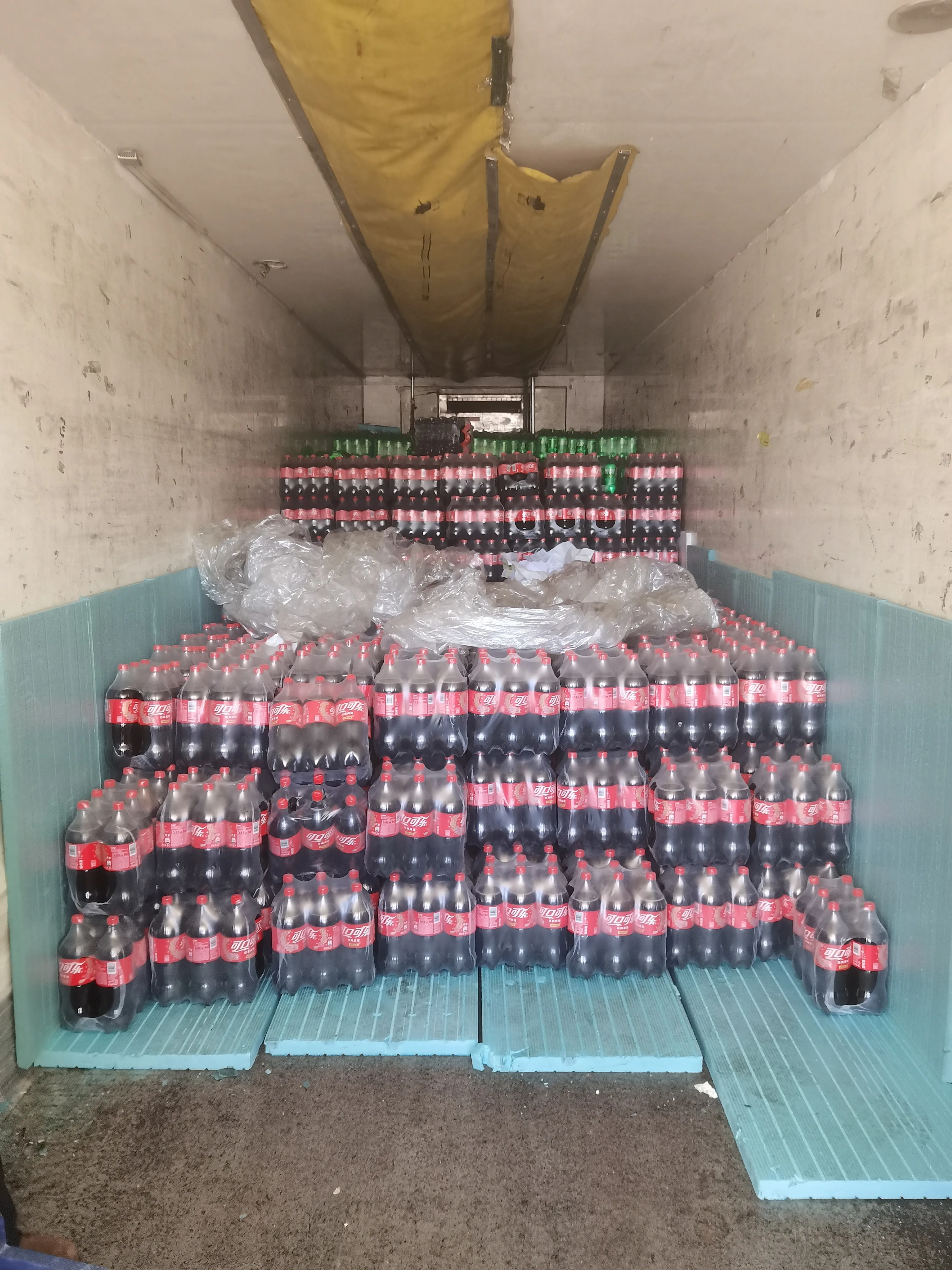 Wholesale Cola Coca Soft Drinks Original 2l 330 Can 500ml Soft Drinks