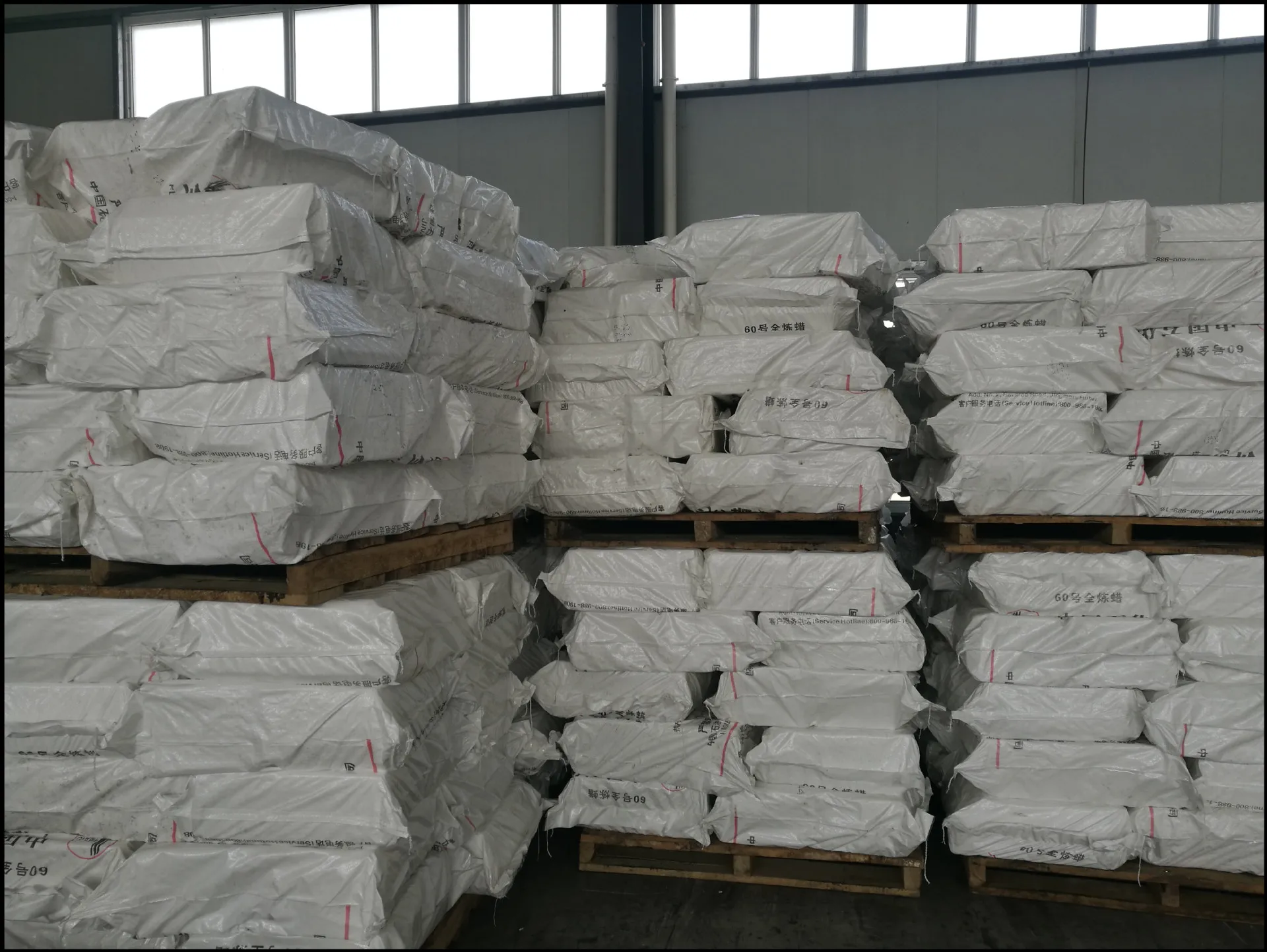 Supply Semi Refined Paraffin Wax 60/62 Powder For Crayon Making 25 Kg