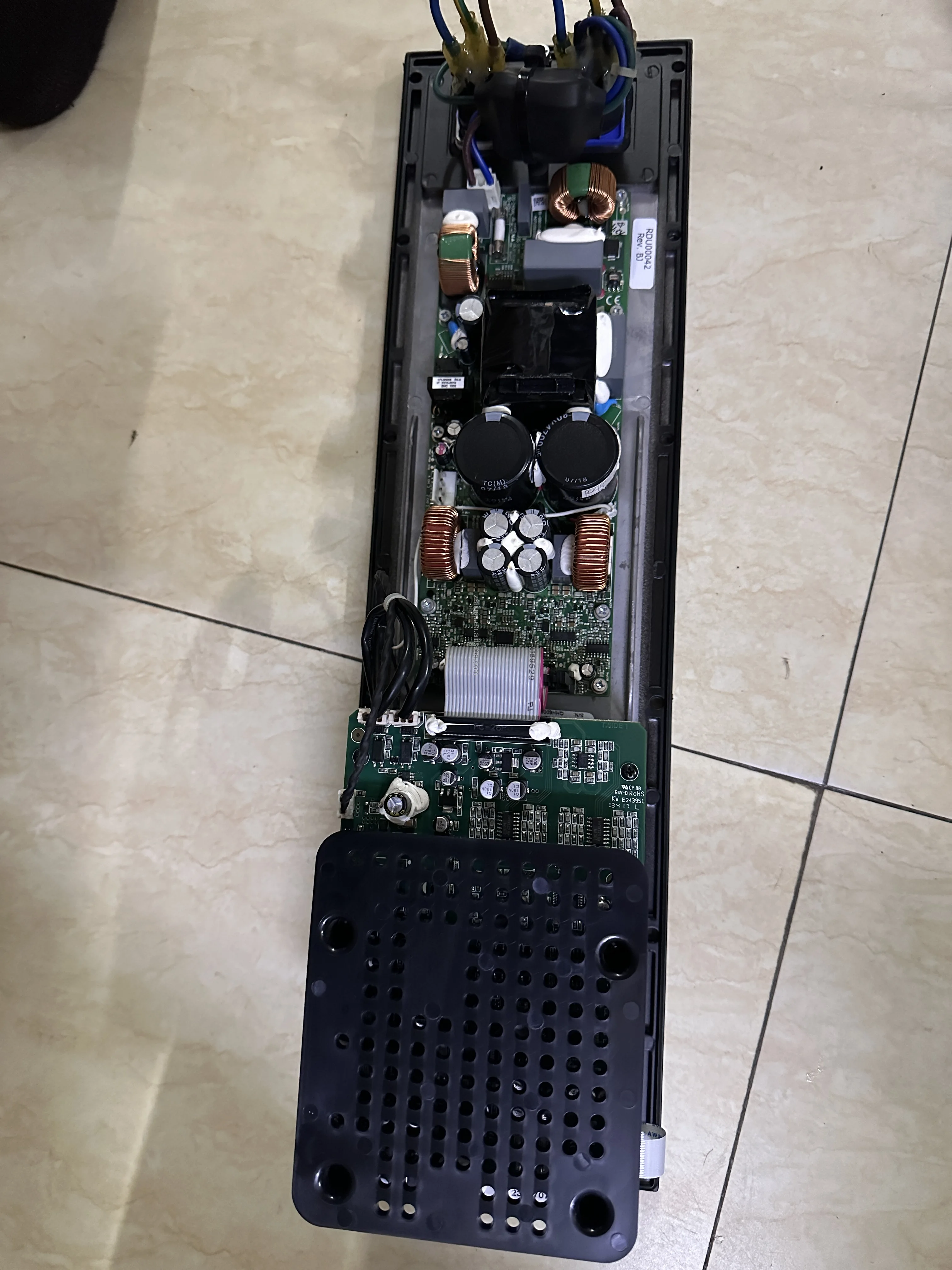 Audio Amplifier Mould for HDL 30-A Line Array Speakers  Rcf Line Array Speaker High Power DSP Audio Amplifier