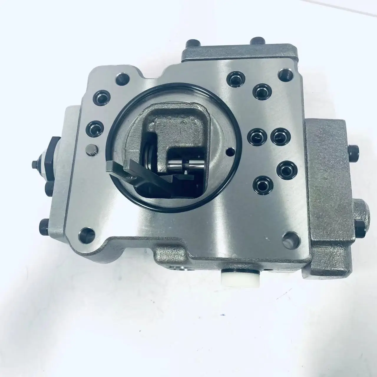 SK200-2 SK200-3 Excavator Hydraulic Pump K3V112 Regulator Main Pump Lifter for Construction Machinery Parts