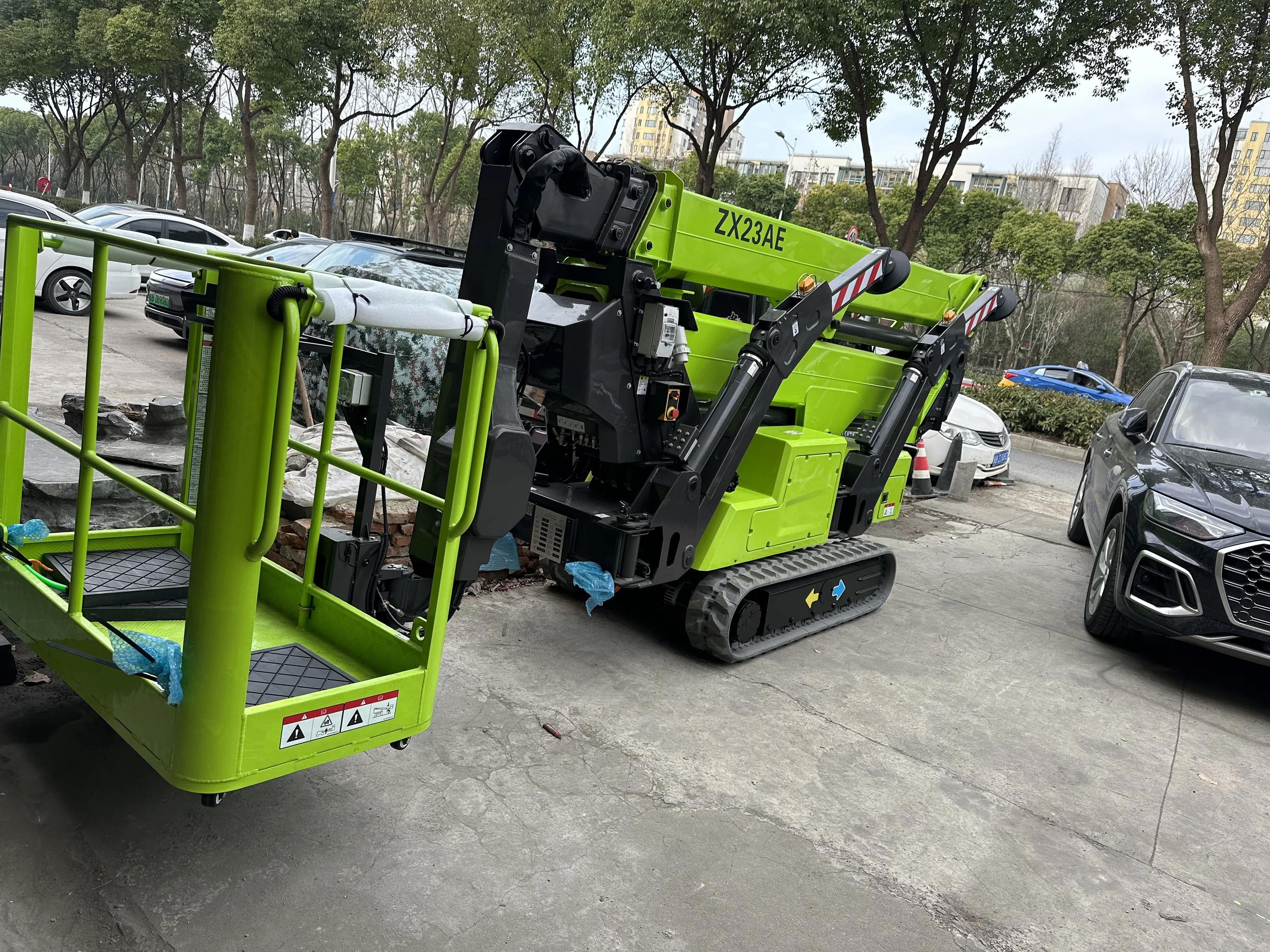 Zoomlion 23m Electric Self-propelled Aerial Work Platform ZX23AE