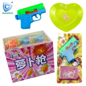 High Quality Plastic Gravity Carrot Gun Toy With Fruity Flavor Popping Candy