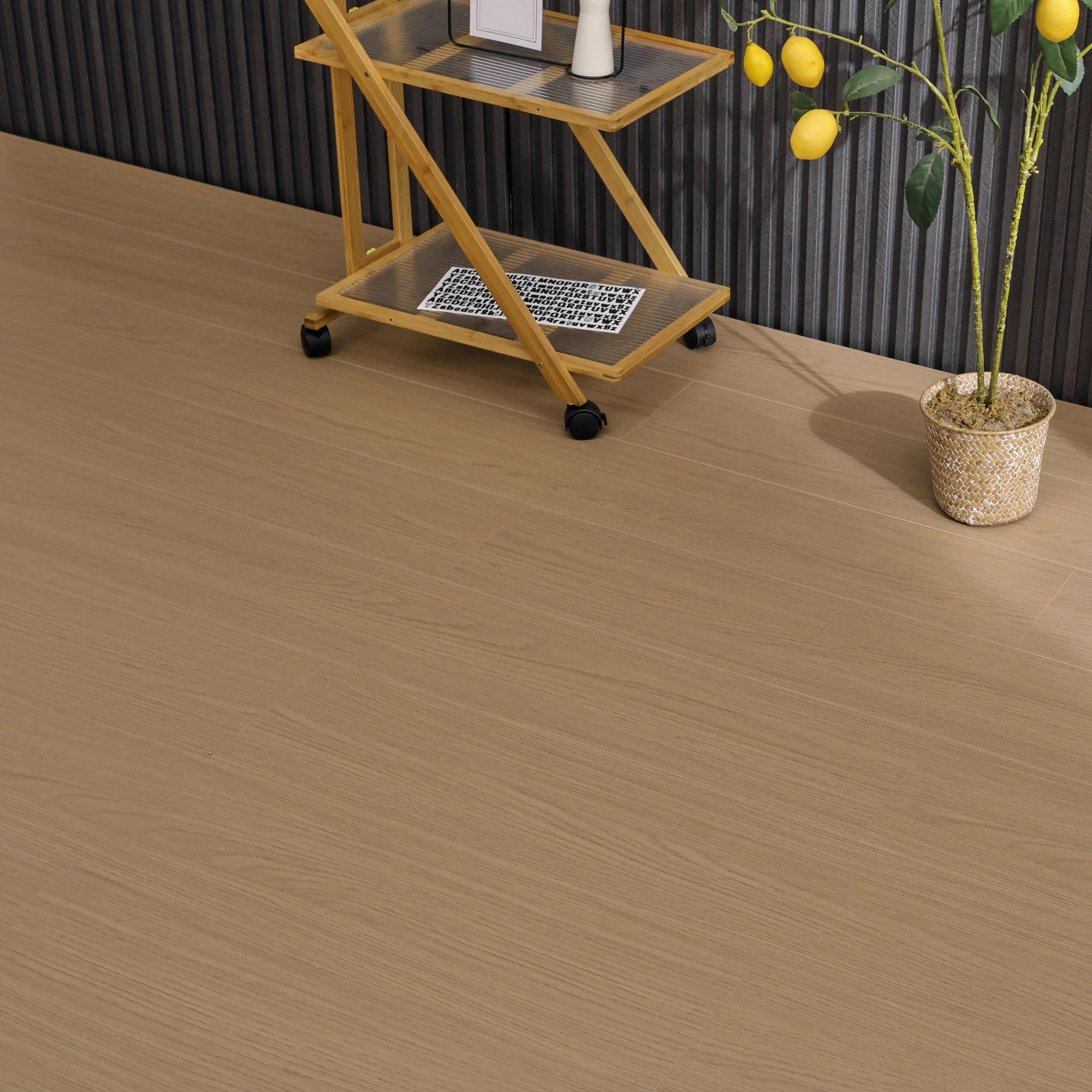 Smooth and Comfortable Household 14mm Solid Wood Composite Flooring Anti-fouling and Environmental protection