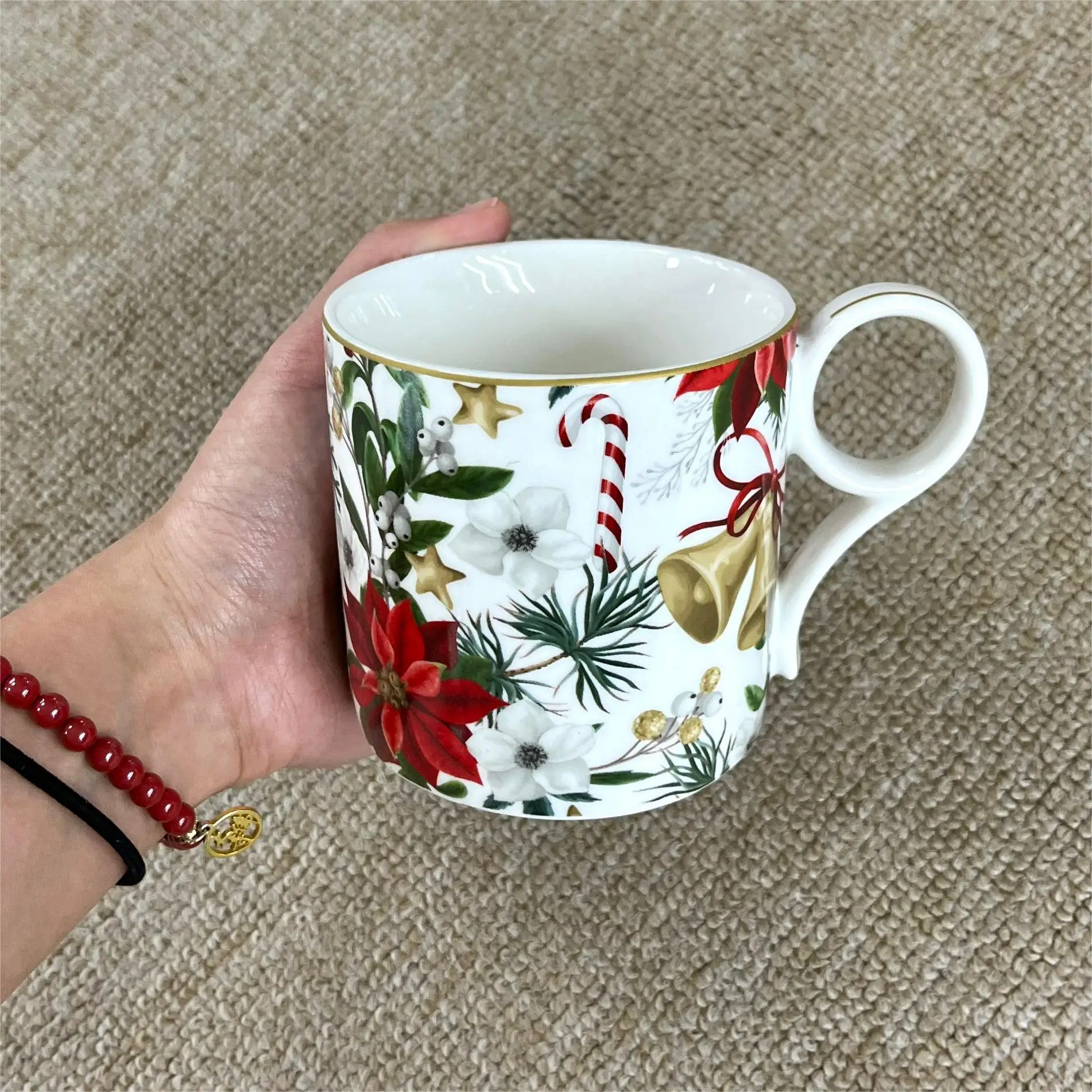 Festive Ceramic Porcelain Hand-Stamped Holiday Design Coffee Cup Red & White Christmas Patterns Mug factory