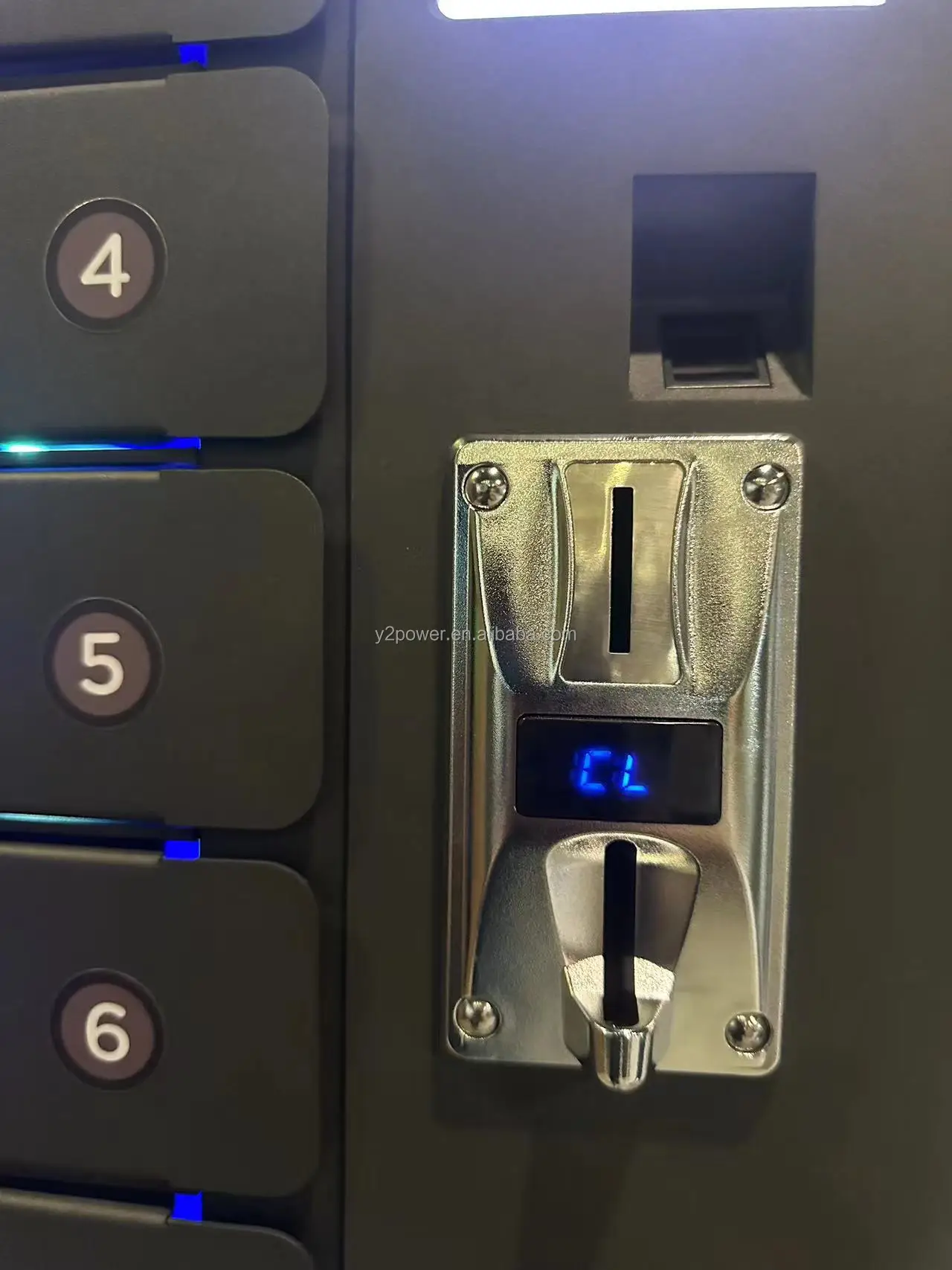 8 Bay Fingerprint Locking Coin Operated Charging Locker