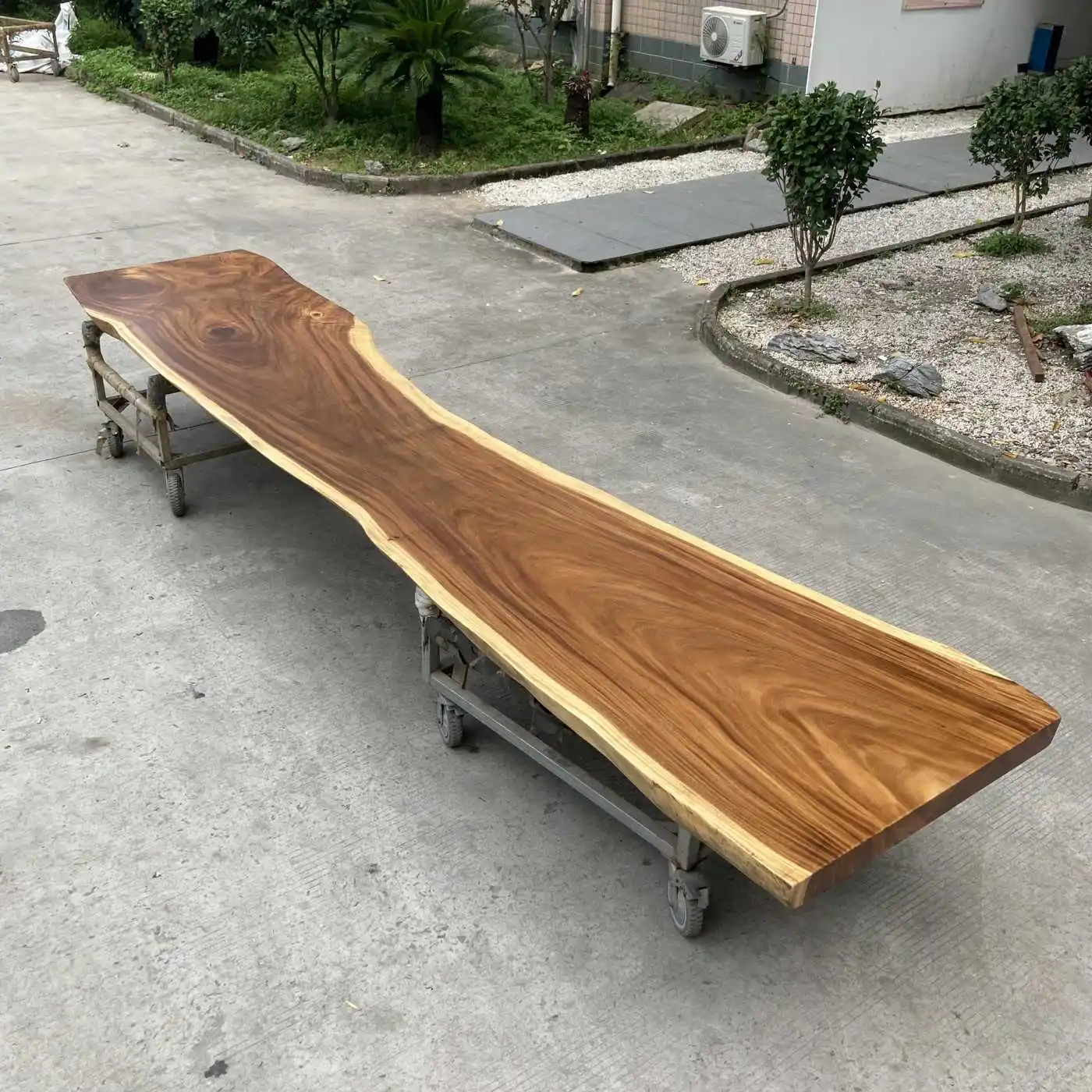 Factory Live Edge Walnut Solid Wooden Slab Dining Table Restaurant