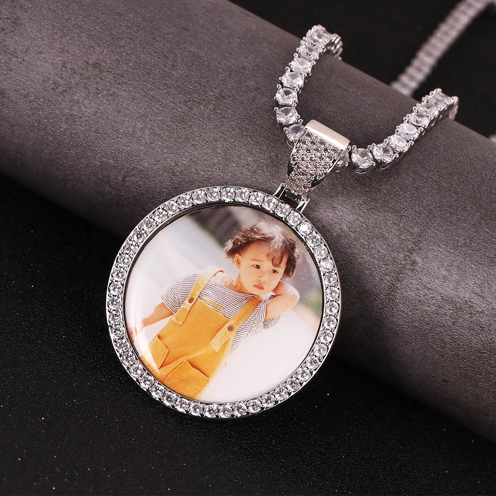 Meaningful Custom Made Photo Round Medallions Cubic Zircon  Stones Pendant Necklace Hip Hop Jewelry for Men Women