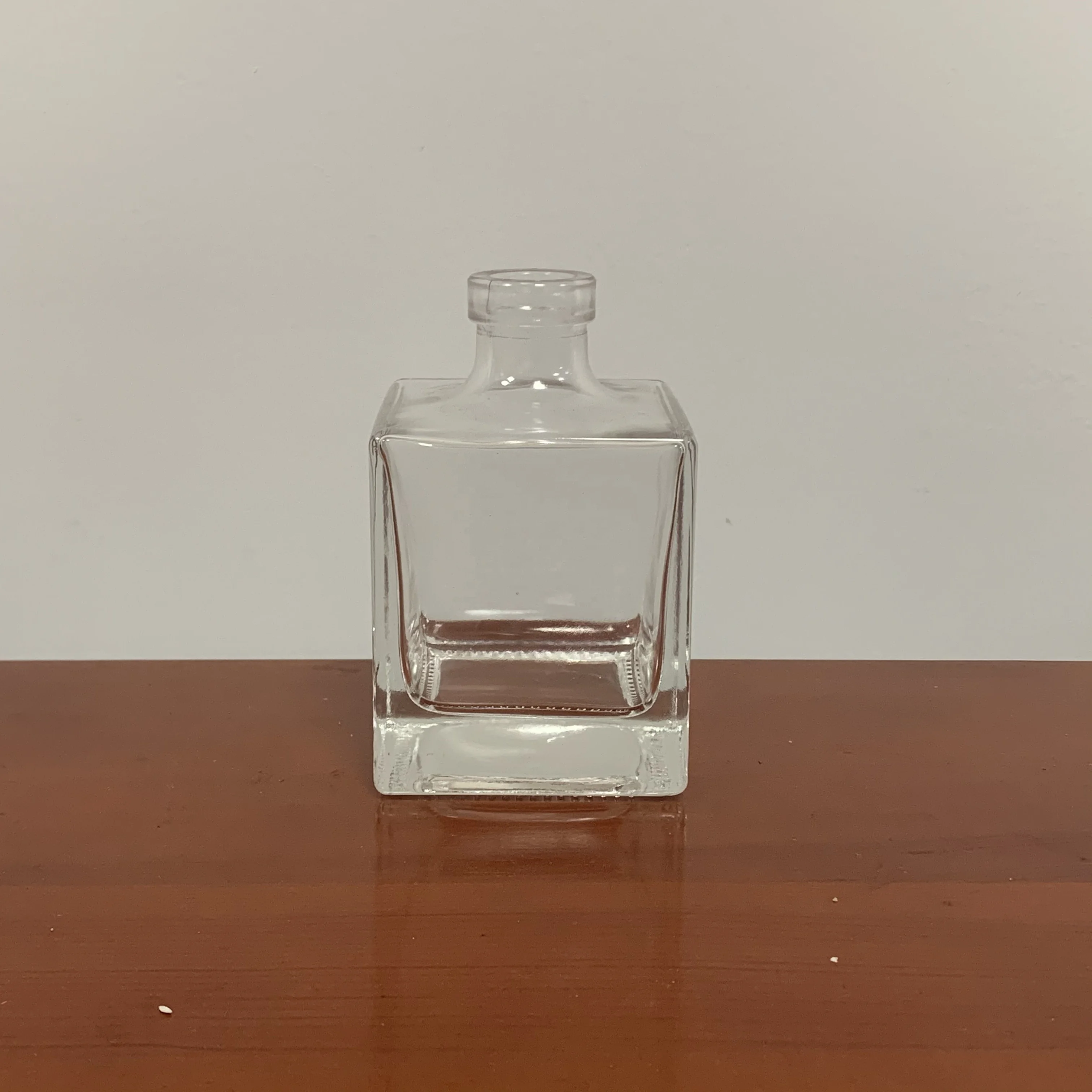 Thick Bottom 100ml 200ml 500ml Rectangle square Super Flint Glass Perfume Bottle with Cork