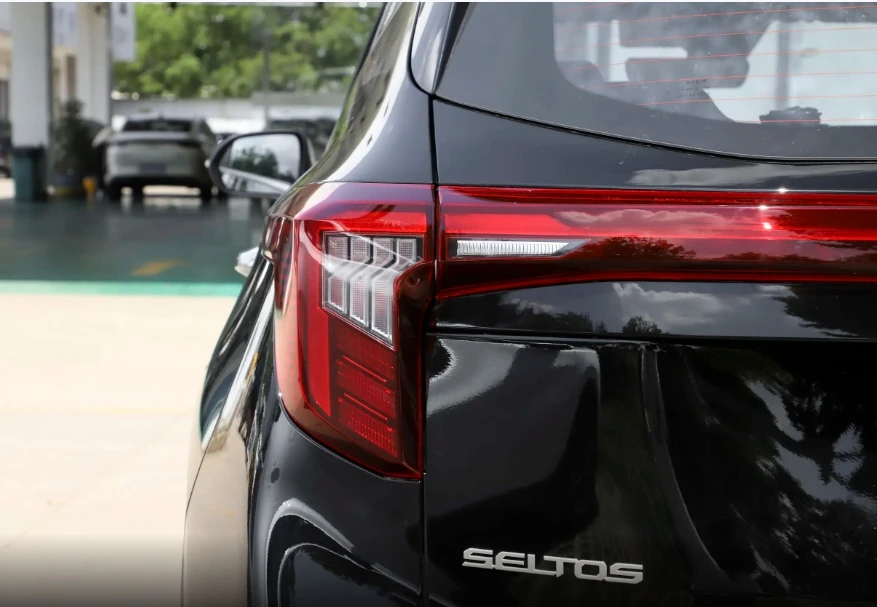 Used Kia Seltos Car With Panoramic Sunroof And Cvt Continuously