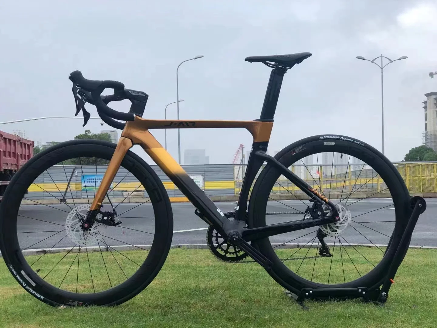 2023 Top Selling Java JAir FUOCO Road Bike 22 Speed 700C T800 Full Carbon Fiber Racing Bike Disc Brake for Adults
