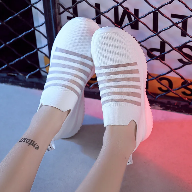 2019 модные удобные повседневные женские кроссовки на плоской подошве; Легкие дышащие сетчатые кроссовки для бега