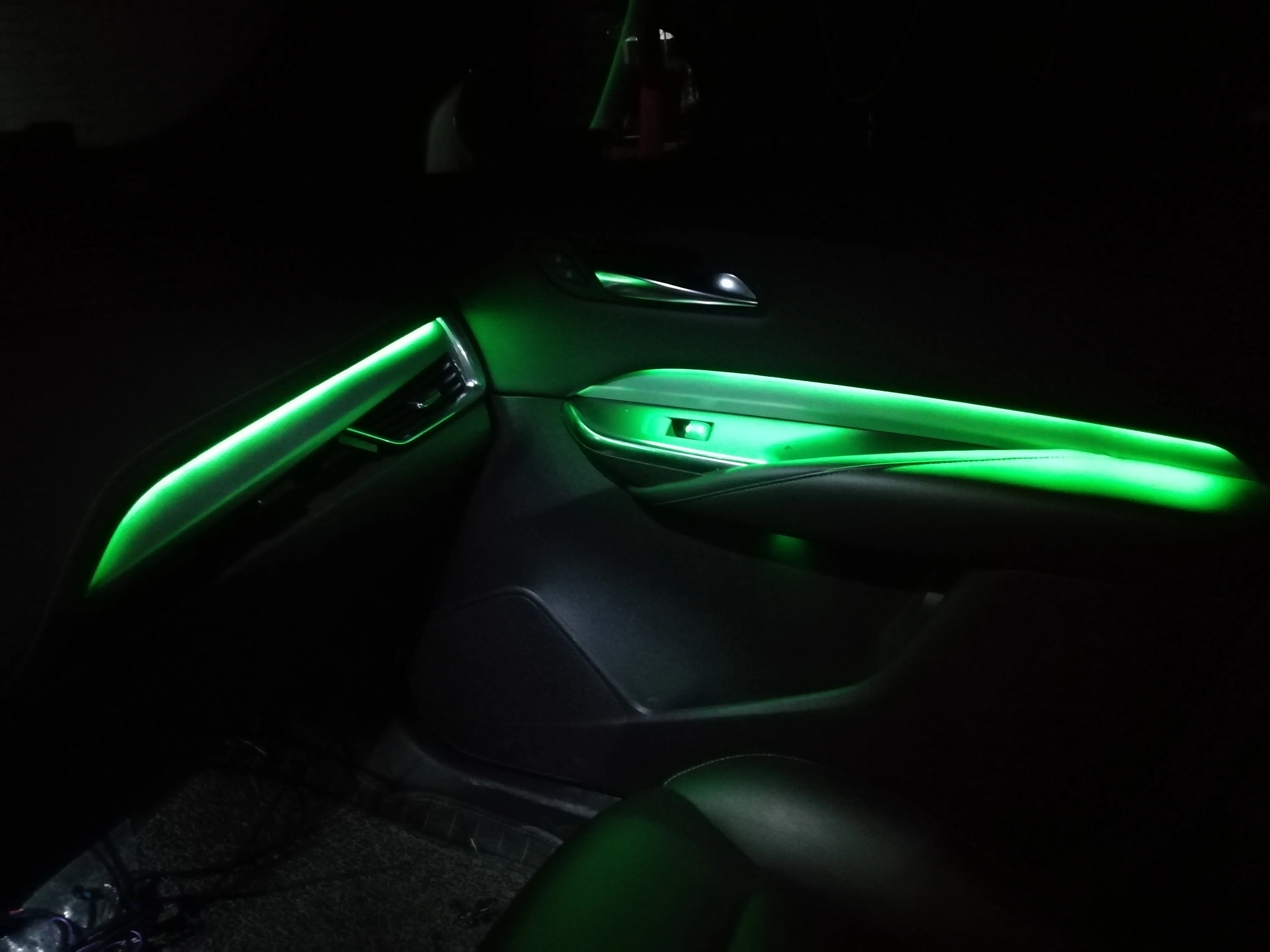 キャデラックXT4用オートライティングシステム、車内雰囲気LEDライト 
