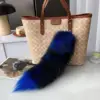 Bleu renard argenté