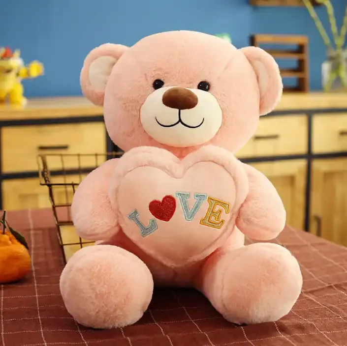 CustomPlushMaker offers wholesale bulk plush toy teddy bears as Valentine's Day gifts：a bear with heart
