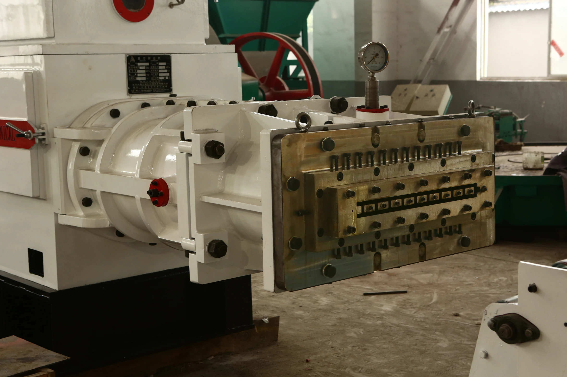 3050 Ton Per Hour Automatic Vacuum Extruder Clay Solid Bricks