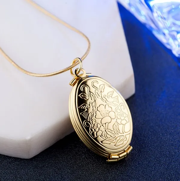 4EAELove Customize Oval Locket Necklace Flower Carved Engraved  Text DIY Hold Photo Locket Pendant Brass Bronze Plated Vintage Memory  Jewelry Gift for Couple,Friends,Family Silver/Gold-plated: Clothing, Shoes  & Jewelry