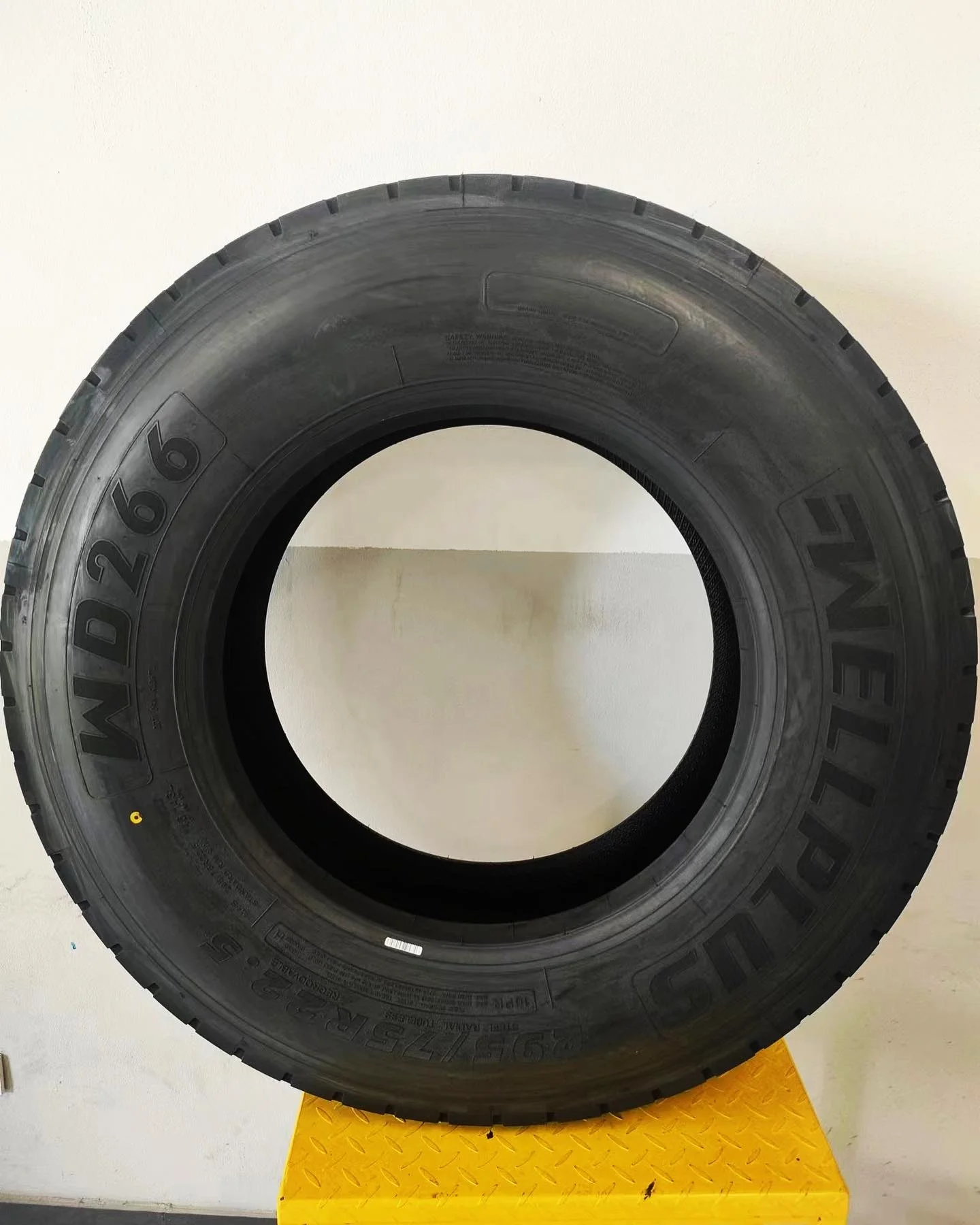 カートラベル 556 Toyota Land Cruiser FZJ71 OEM Genuine Air Filter 88568-60060