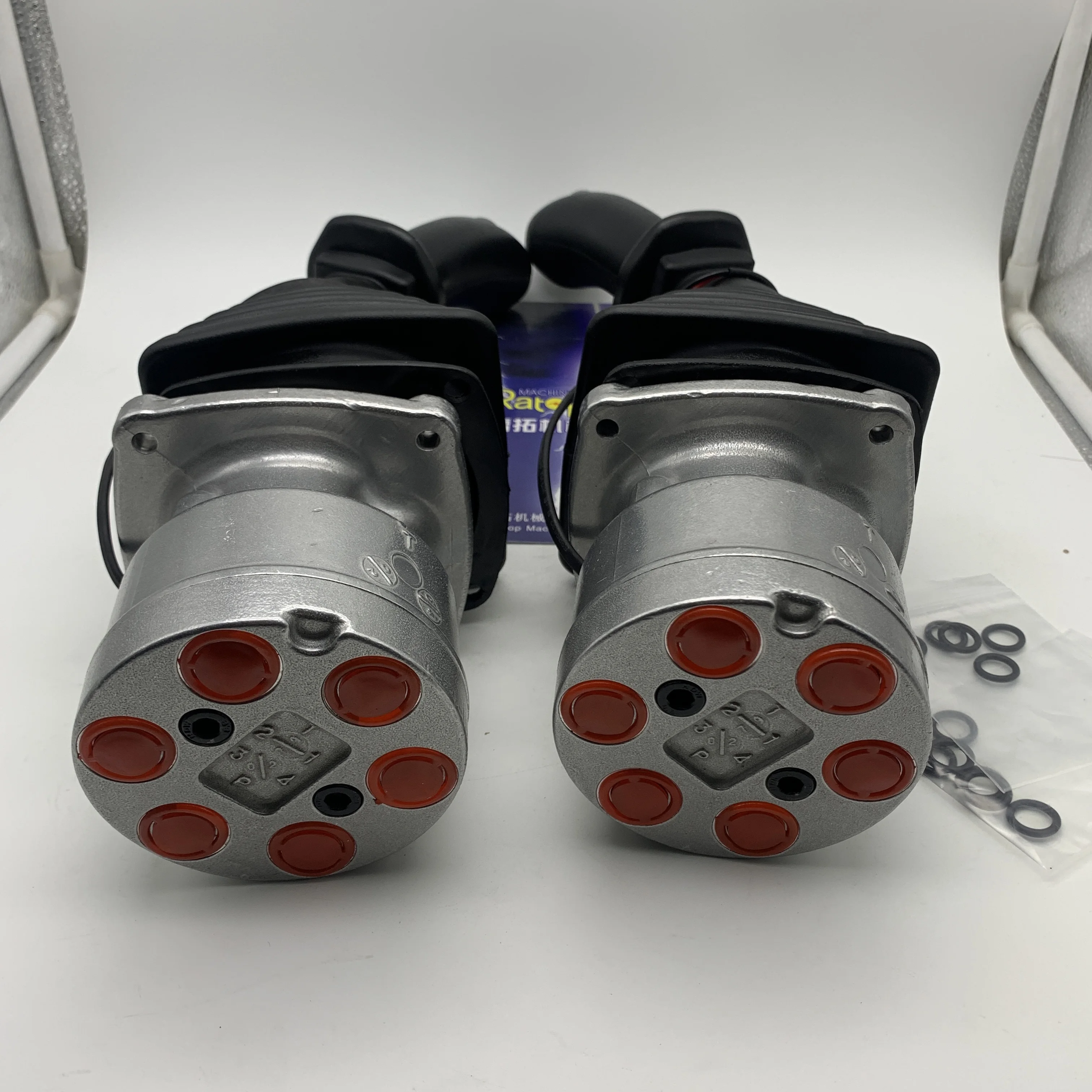 31N8-24200 Control Handle Assembly for R290-7 R300-7 Excavators