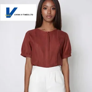 Women's Natural Cotton Linen Pleated Round Neck Short Woven Short-Sleeved Shirt Simple Summer Fashion-Model