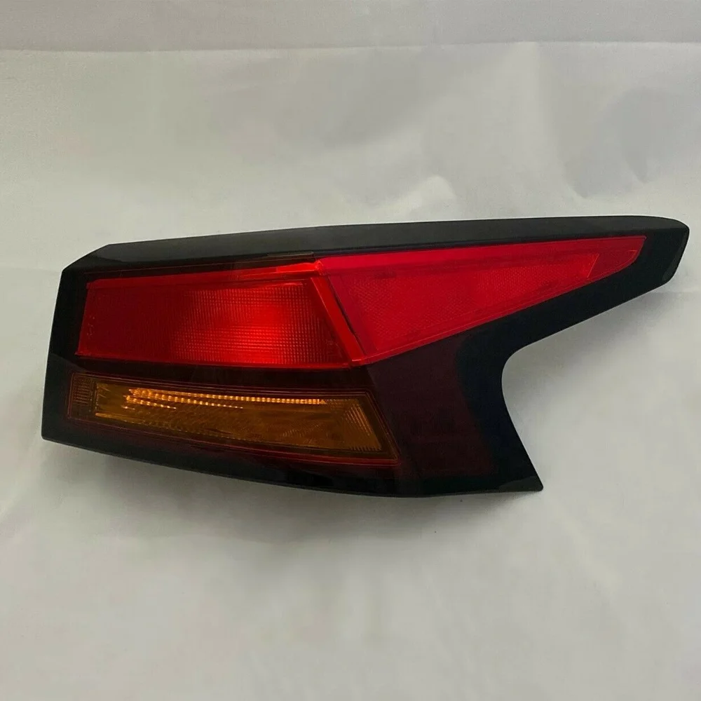 2020 altima tail lights