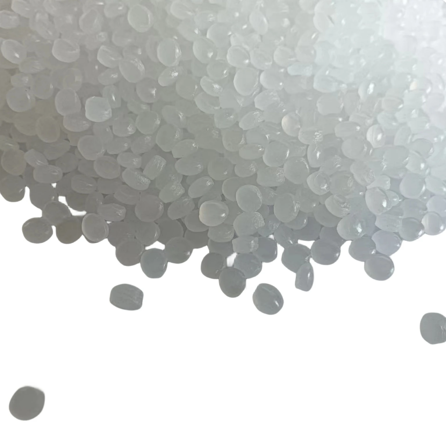 Горячая распродажа дешевая цена пластмассовое сырье белые гранулы ldpe пластиковые для пластмассовых