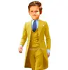 Gilet et pantalon de tailleur jaune
