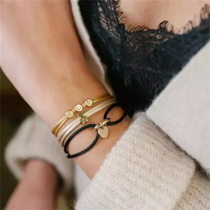 Bracciale con nome personalizzato, iniziali in acciaio inossidabile placcato oro 18 carati - Italia