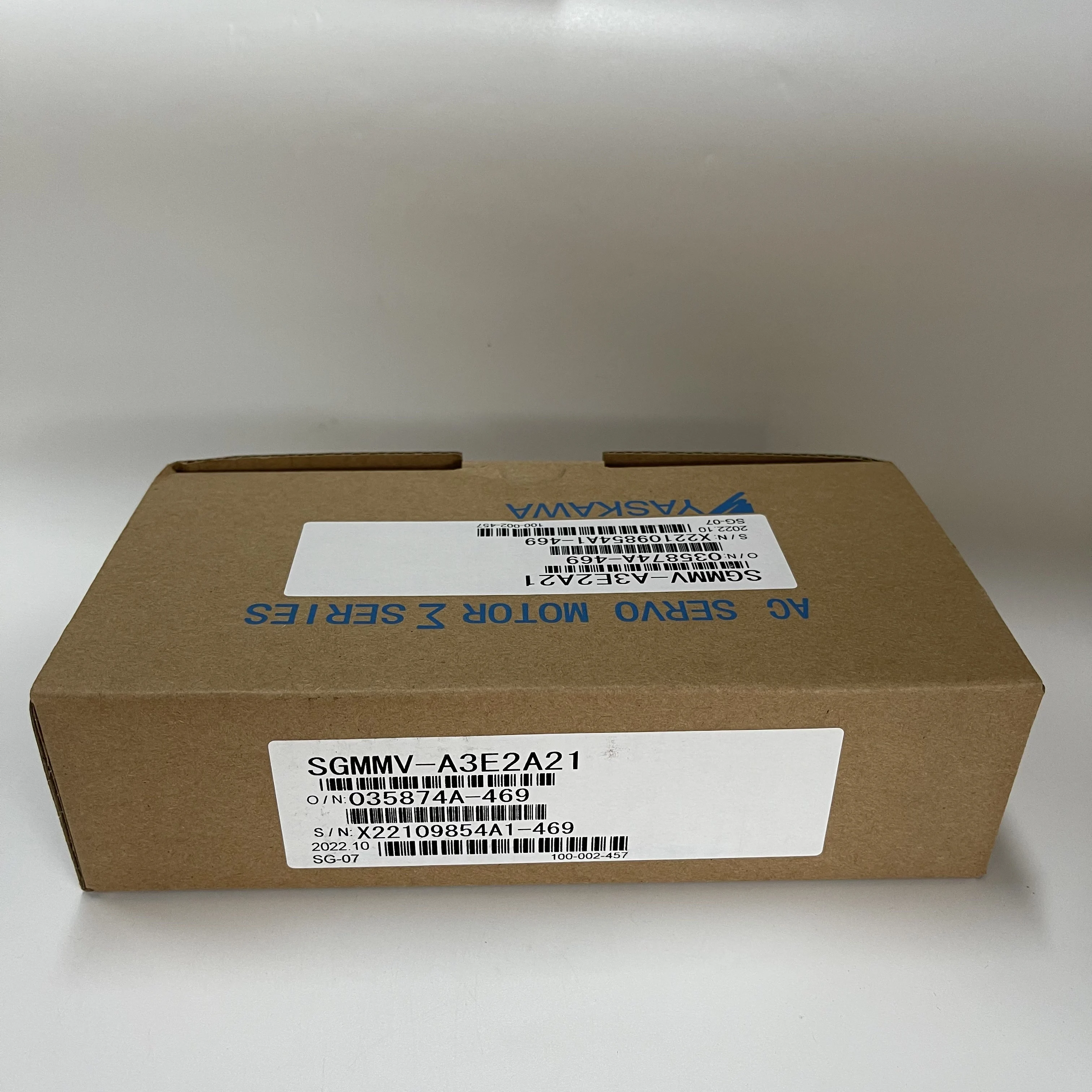 Yaskawa AC Servo Motor SGMMV-A3E2A21 Yaskawa AC Servo Motor SGMMV-A3E2A21