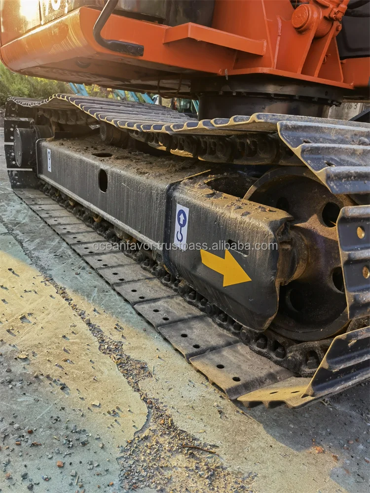 Japan Made Hitachi ZAXIS 70 Mini Tracked Digger 7 Ton