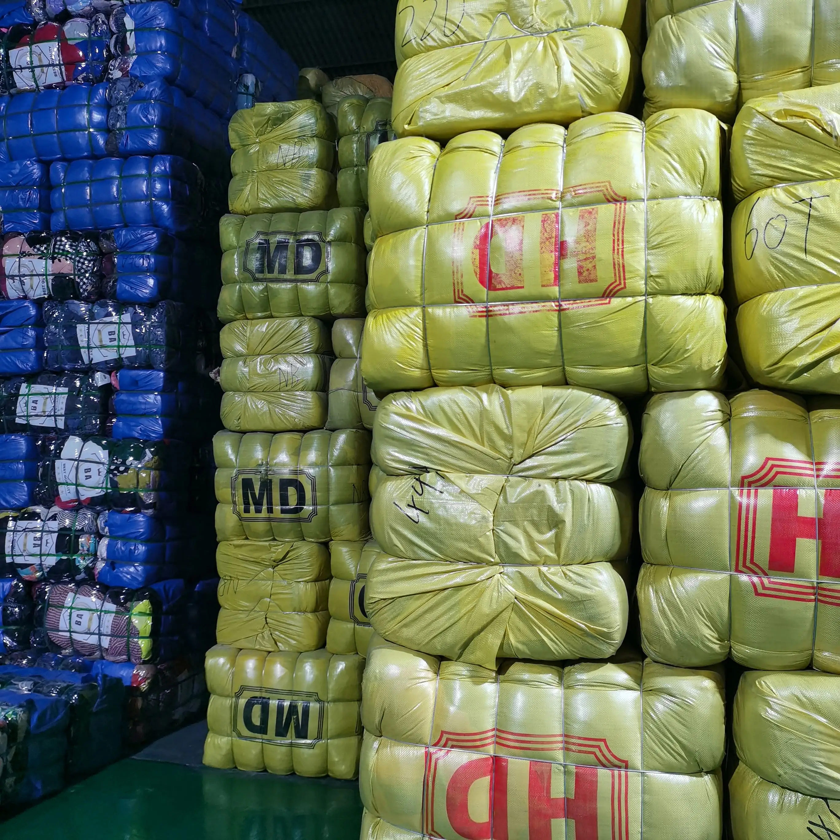Wholesale Bulk A Grade Second Hand Clothing Mixed Used Clothes Bales Used Clothes Bales Buy