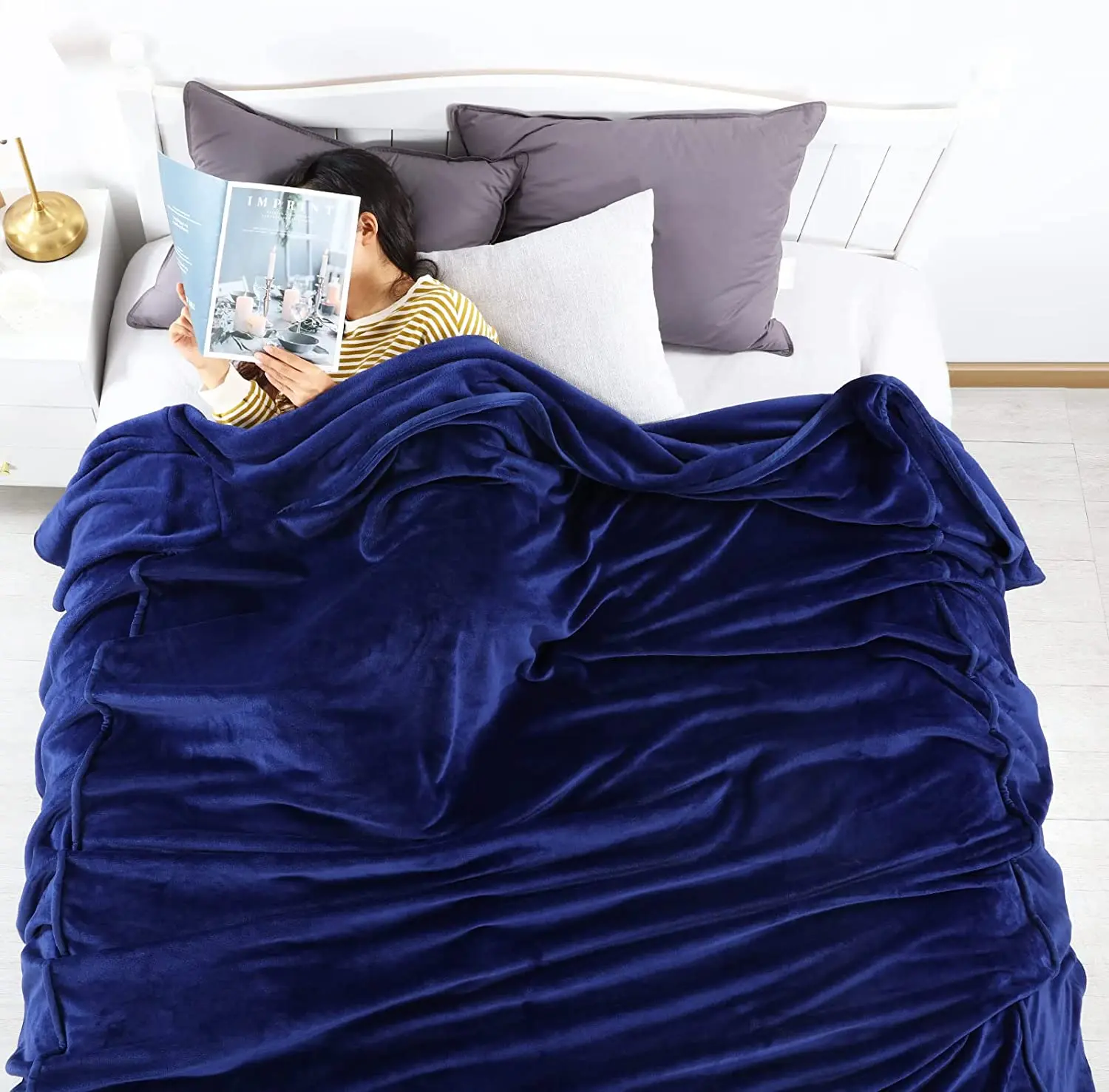 Cagogo Liquidation à Moins De 5$ Couverture En Polaire 39.37X27.56 Po Pour Canapé Sofa Lit, Couverture En Flanelle Super Douce Et Confortable Avec Design à Rayures Légère Pour Adultes, Femmes, Filles