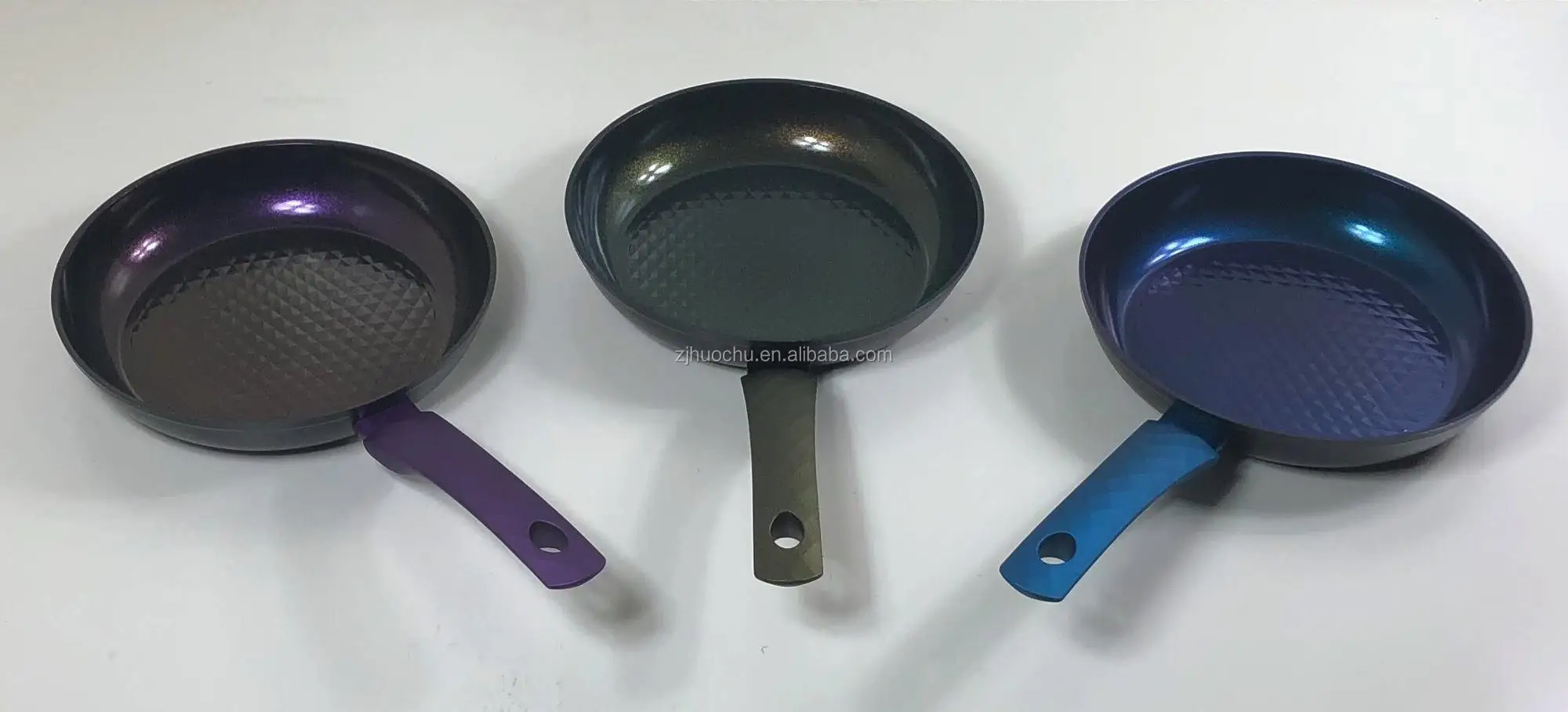 High Quality 3D Emboss Diamond Non Stick Frying Pan with Ceramic Coating Induction Bottom Make Cooking Easyer