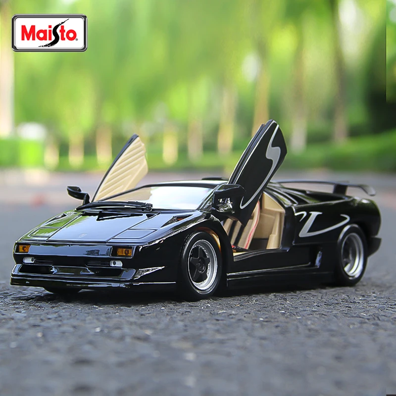 Maistoランボルギーニ チェンテナリオ ディアブロSV Maisto Lamborghini Diablo SV Black 1:18 Scale Special
