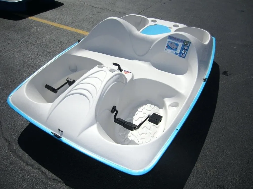 SEAHAWK 5 SEAT PEDAL BOAT WITH CANOPY  Seahawk 5 seat pedal boat with  canopy. Canvas shade sails. Patio blinds.