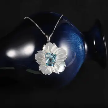 Aimgal Fine jewelry Natural Shell Blue Crystal Swiss blue topaz S925 silver plated 18k gold Peach blossom necklace