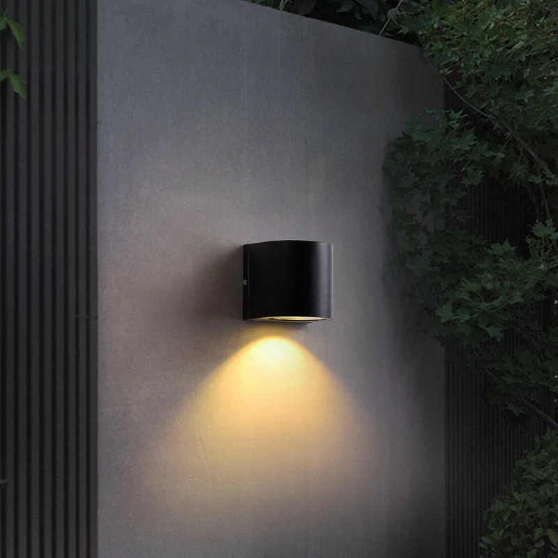 European LED Wall Exterior Light IP65 3W Wall Light Residential 10W with Warm Light for Garden Countyard