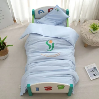 China Manufacturer's New Kids Comforter Set Boys Girls Includes Quilt Blanket Beanie Made Warm Cotton Home Use Children All Ages