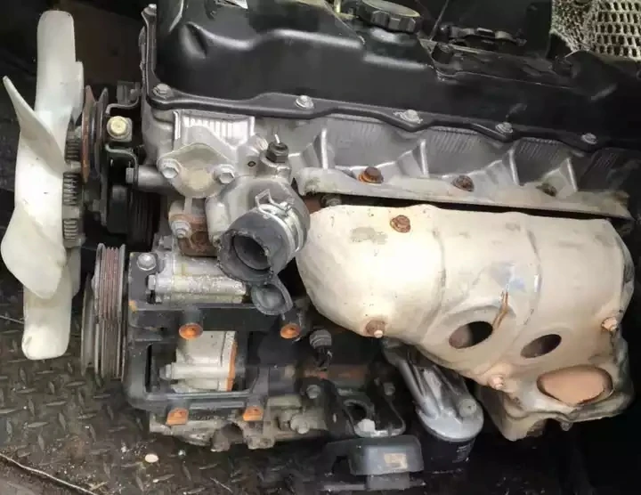 Used 2rz Engine Suitable -toyota Hiace 2rz Used Engine With Gearbox - Buy Suitable ...