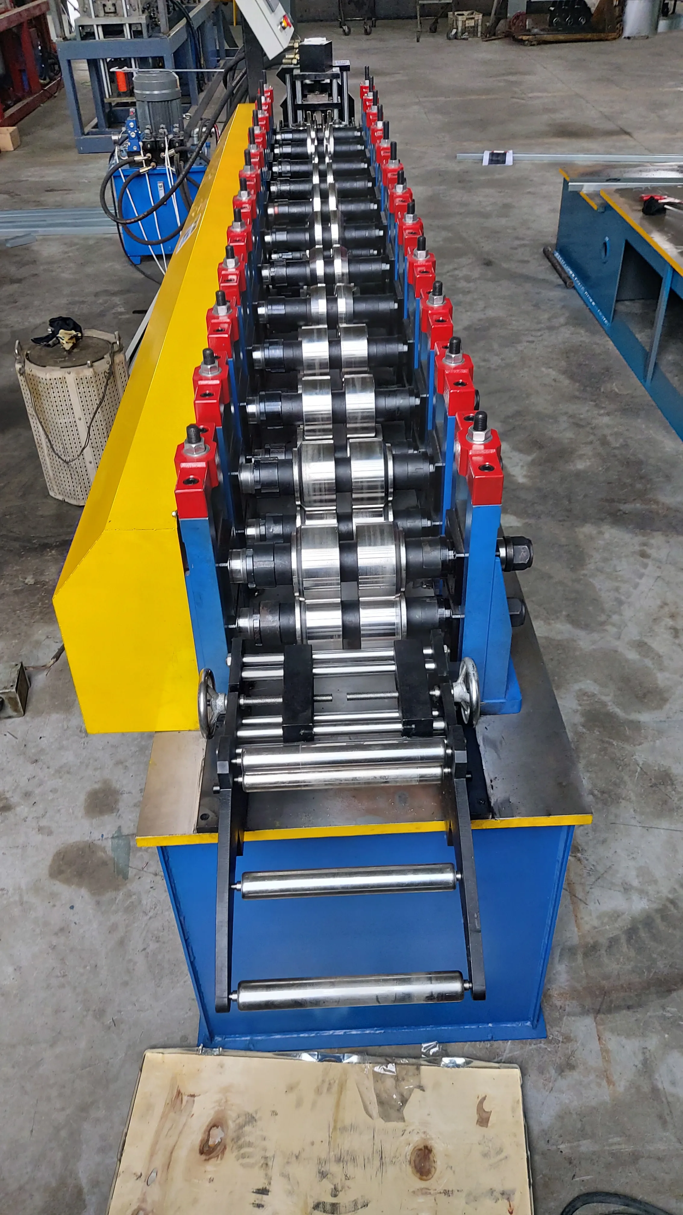 0.35- 1 mm C channel drywall ceiling profile roll forming machine