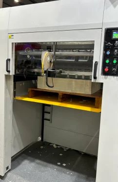 PRY-1050T Automatic Flatbed Hot Stamping Deep Embossing Various Paper Die Cutting Machine