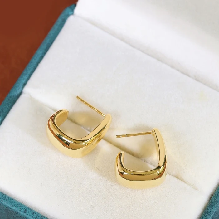 Buy Latest Gold Earrings Design Light Weight Daily Use Simple Stud Earrings