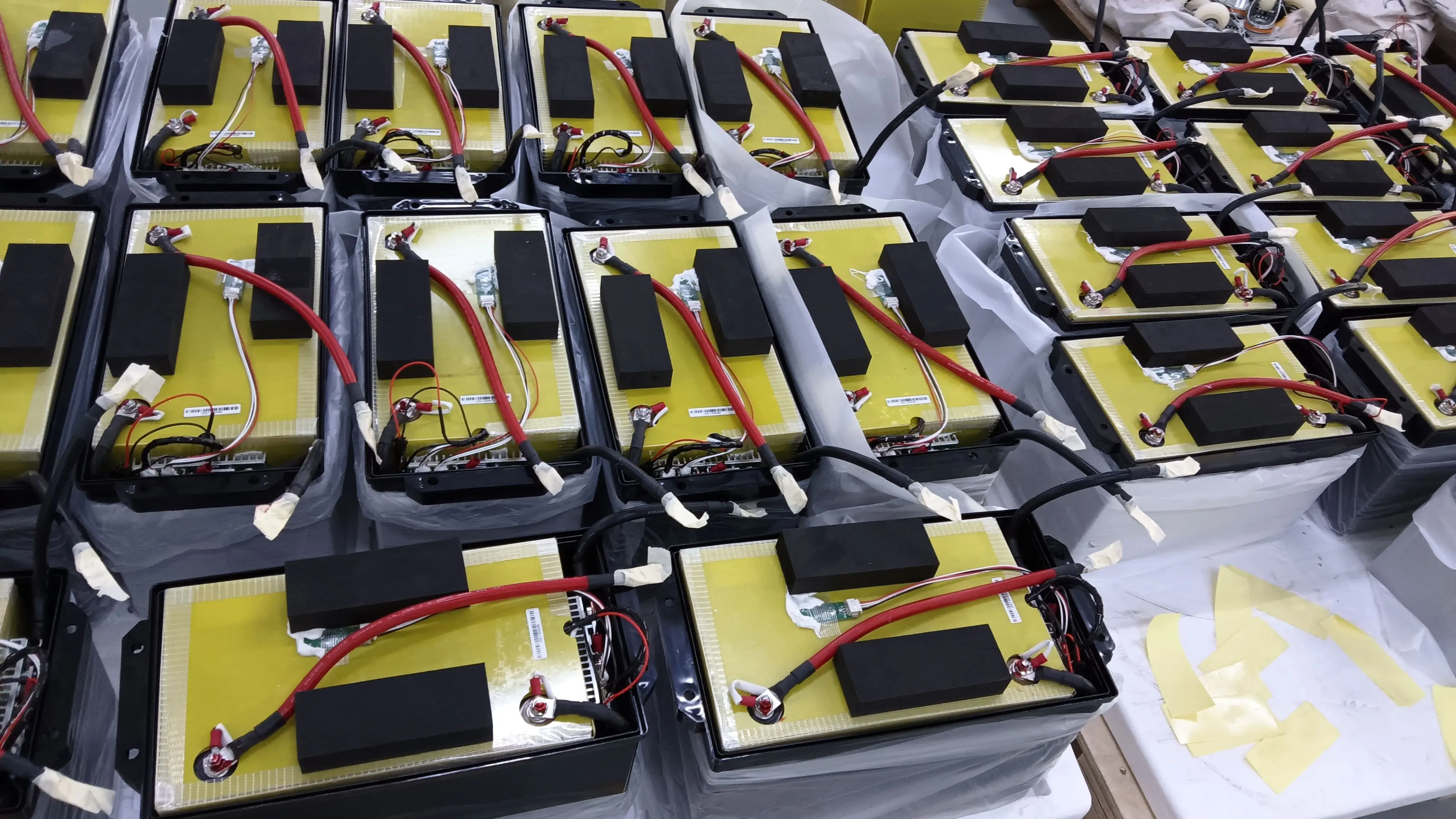 High-Power 24V 25.6V 12AH Lithium Ion Battery Pack Stock Replacement for Lead-Acid with Compatible Interface Power Supply