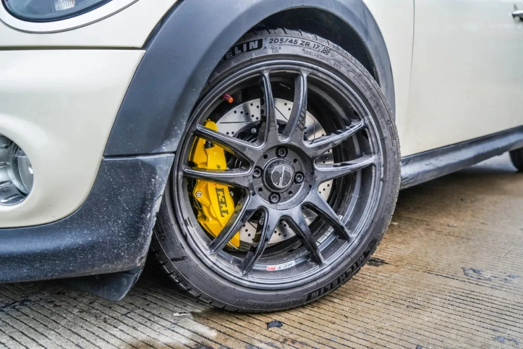 JCW R56 R53 R50 リア ブレーキキャリパー