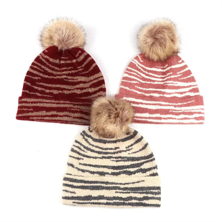 Chapeau avec pompon Clearance