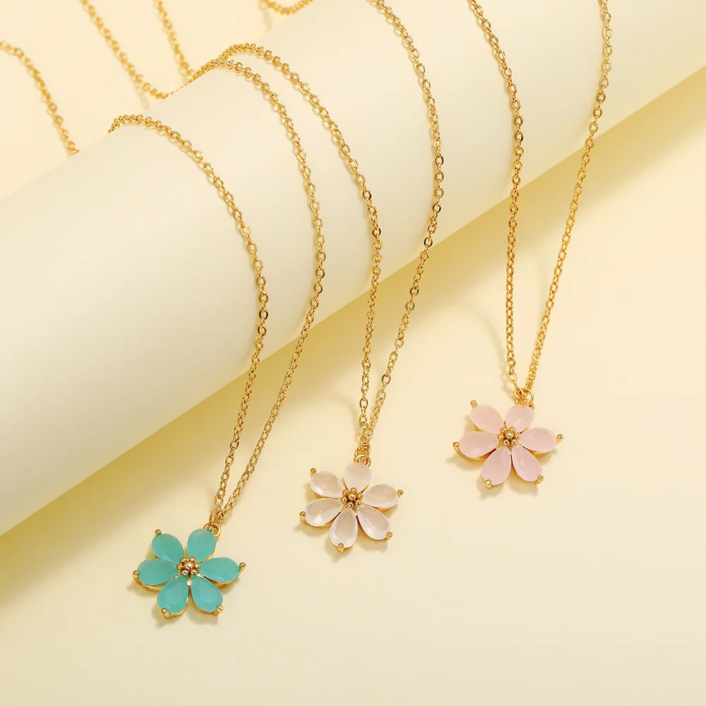 New Color Six-Petal Flower Collarbone Chain 18K Gold